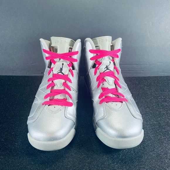 Jordan 6 ' Valentine's Day ' (GS) - Picture 8 of 10